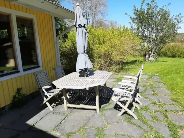 Bild 2 von 24
