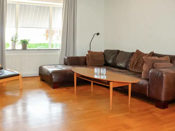 Bild 9 von 27