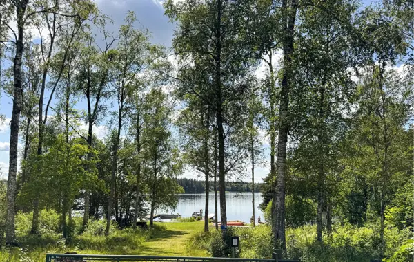 Bild 2 von 15
