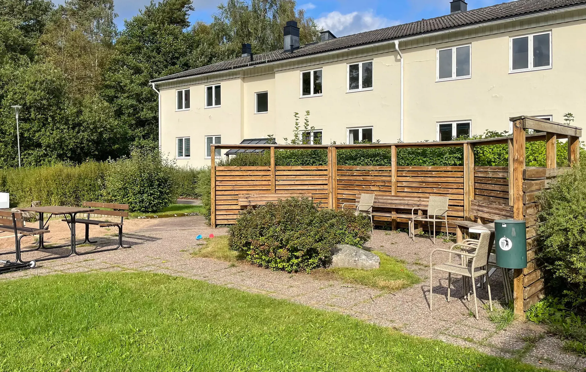 Bild 2 von 19